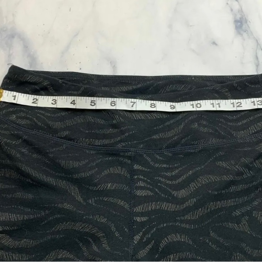 Fun and comfortable Fabletics Mid Rise Printed - Picture 6 of 6